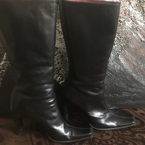 WOMEN’S CHARLES DAVID LEARNING BOOT
